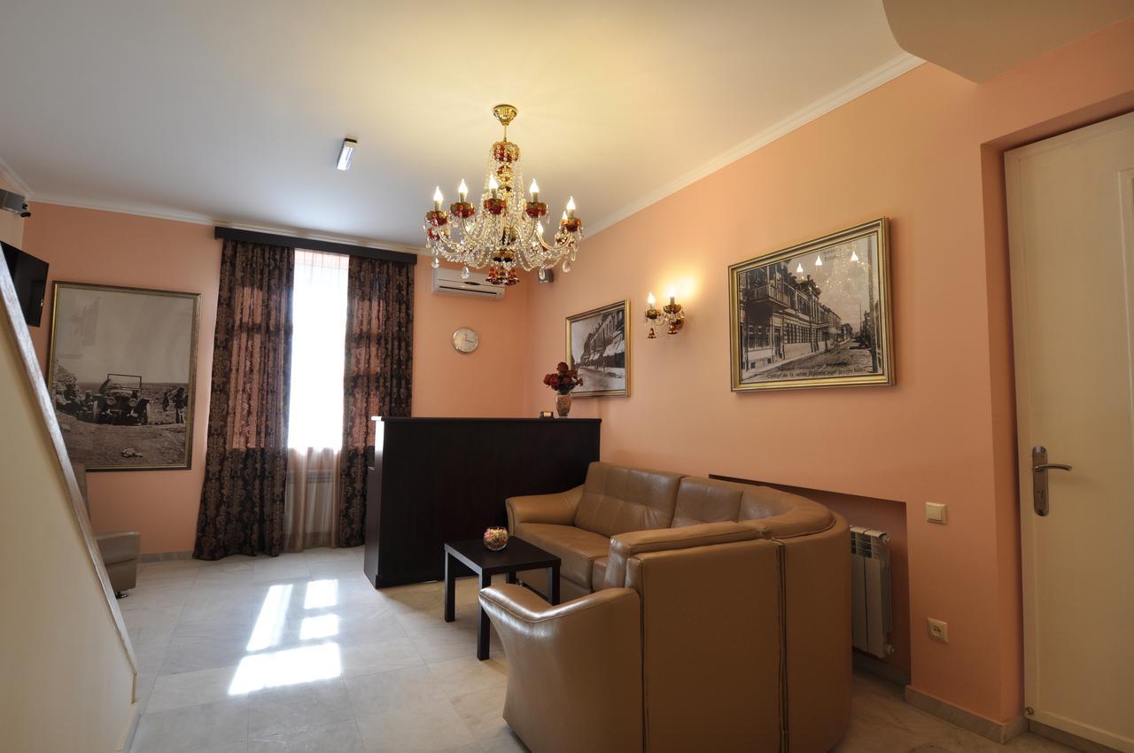 Albert House Hotel And Tours Jerevan Eksteriør bilde